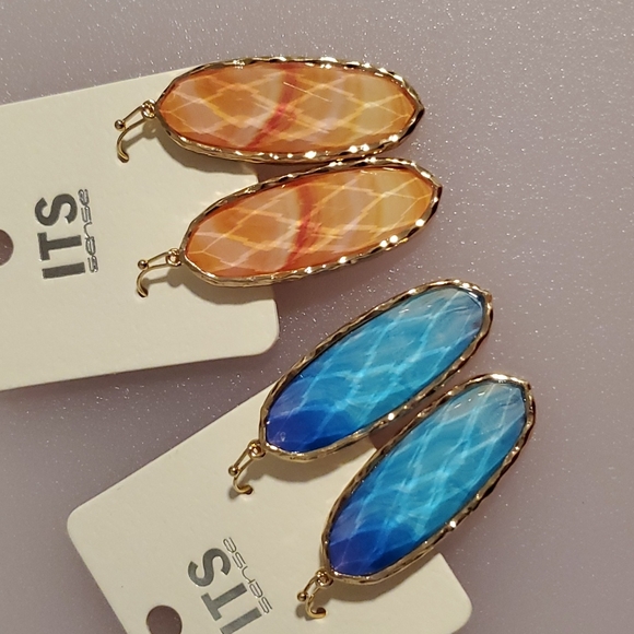 Oval beveled marbled acrylic orange blue pink pierced earrings Goldtone - Picture 5 of 10